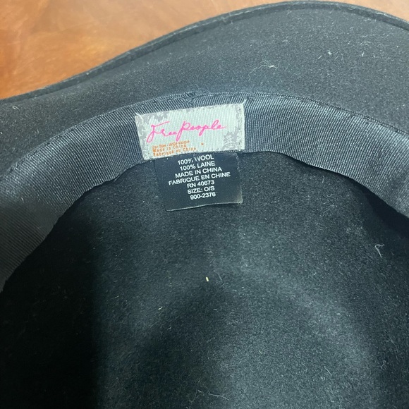 Free People Black Floppy Hat wool - Picture 5 of 5